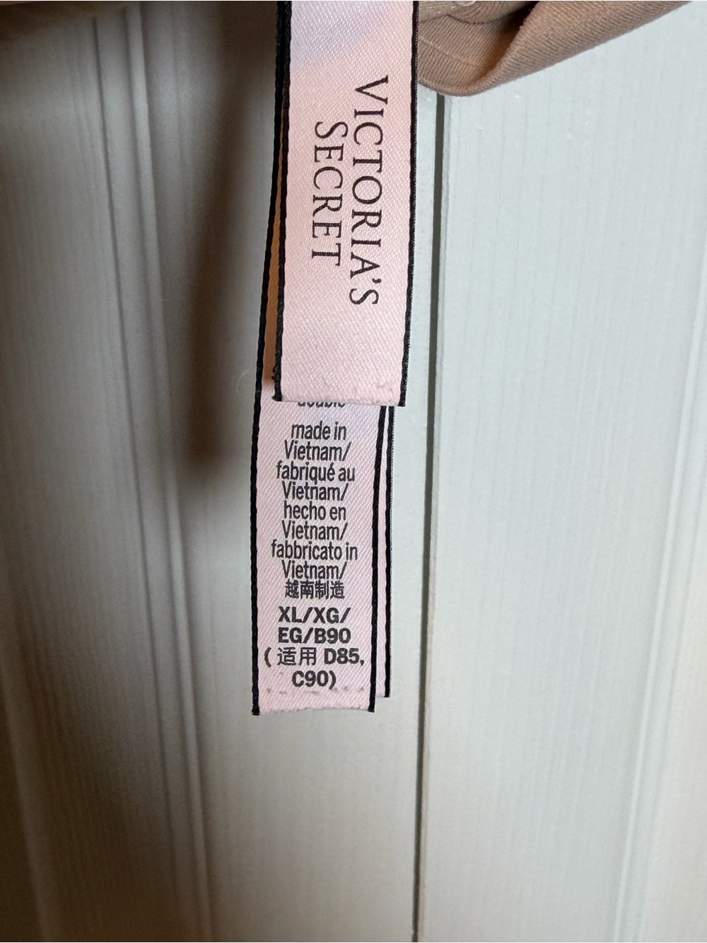 Victoria’s Secret Nude Wireless Lined Bralette XL Seamless Comfort Bra - Picture 6 of 8